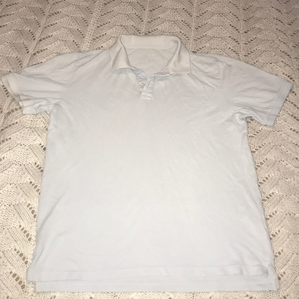 Gap two button shirt for man